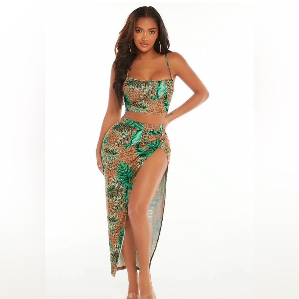 Tropical leopard print, skirt and crop top set